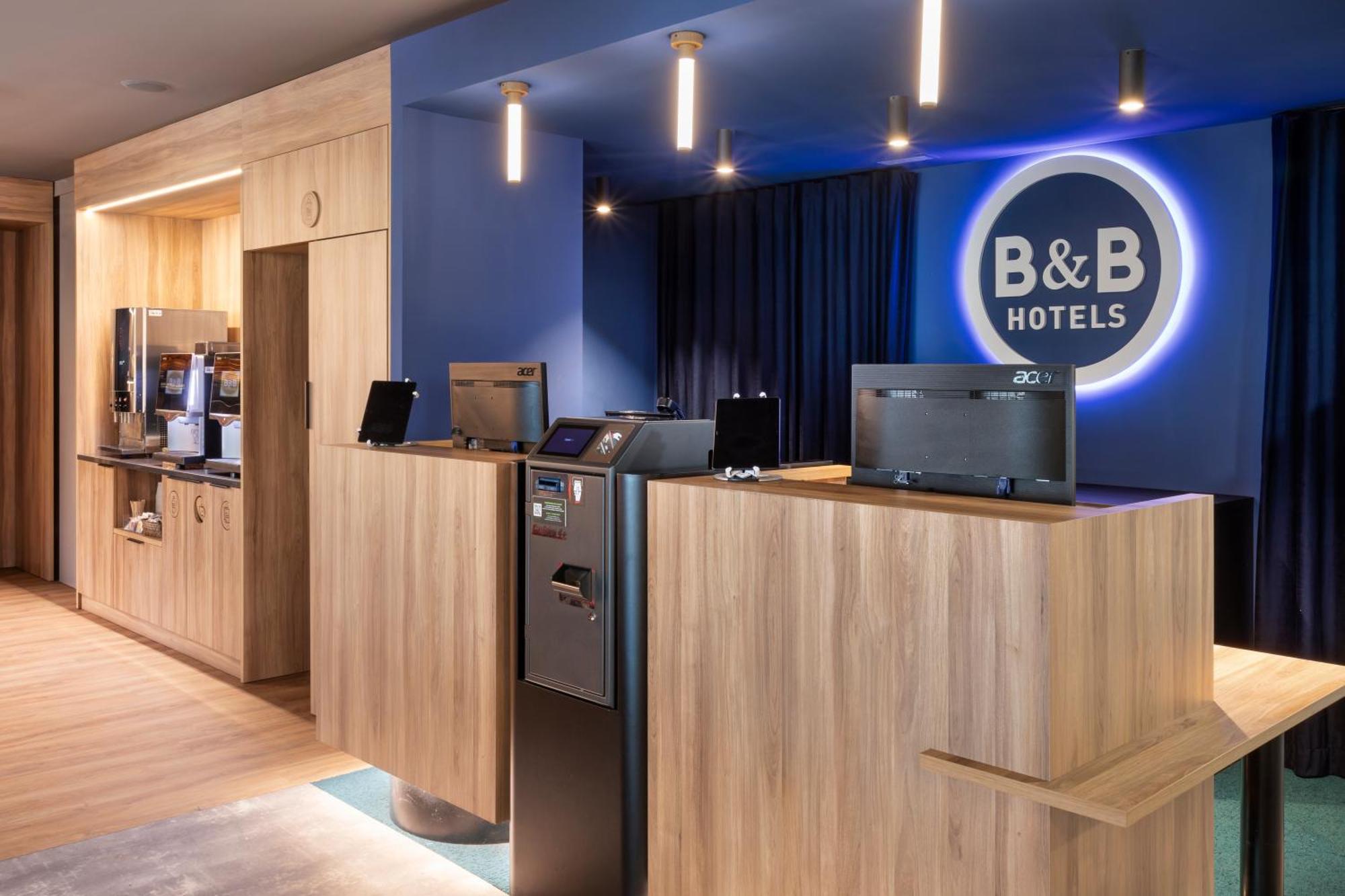 B&B Hotel Barcelona Руби Экстерьер фото