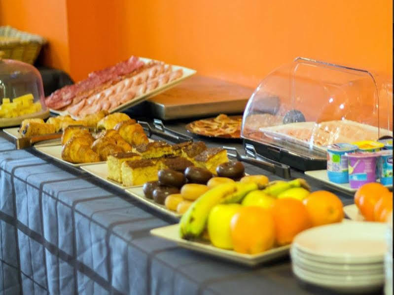 B&B Hotel Barcelona Руби Экстерьер фото