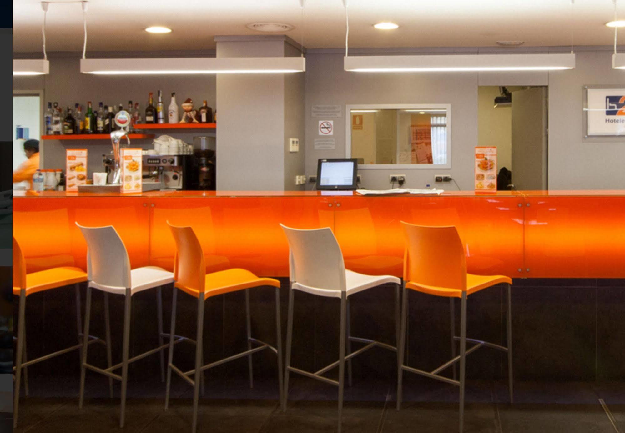 B&B Hotel Barcelona Руби Экстерьер фото